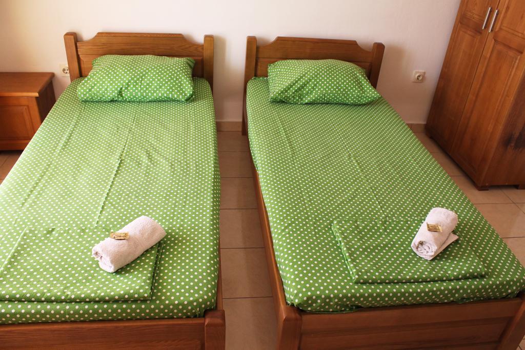Guesthouse Sun Hostel Budva Exterior foto