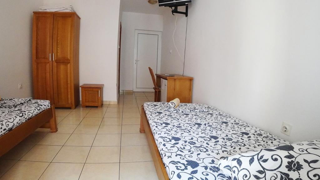 Guesthouse Sun Hostel Budva Exterior foto