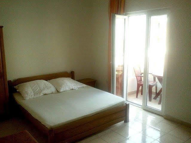 Guesthouse Sun Hostel Budva Exterior foto