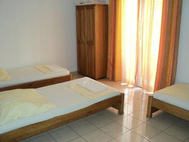 Guesthouse Sun Hostel Budva Exterior foto